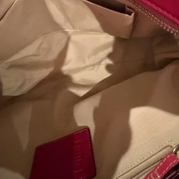 Coach Vibrant Pink Leather Shoulder Bag - Picture 10 of 11